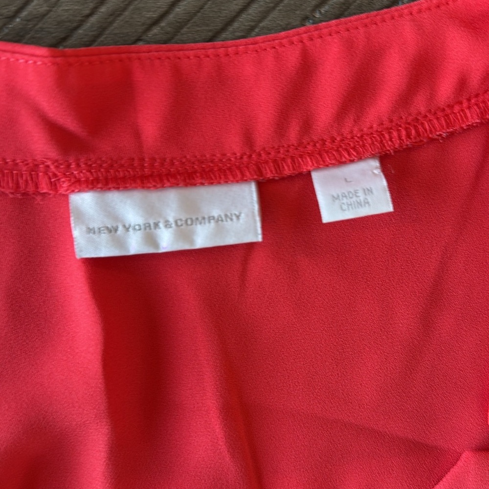 New York and Company capped sleeve blouse - Picture 2 of 7